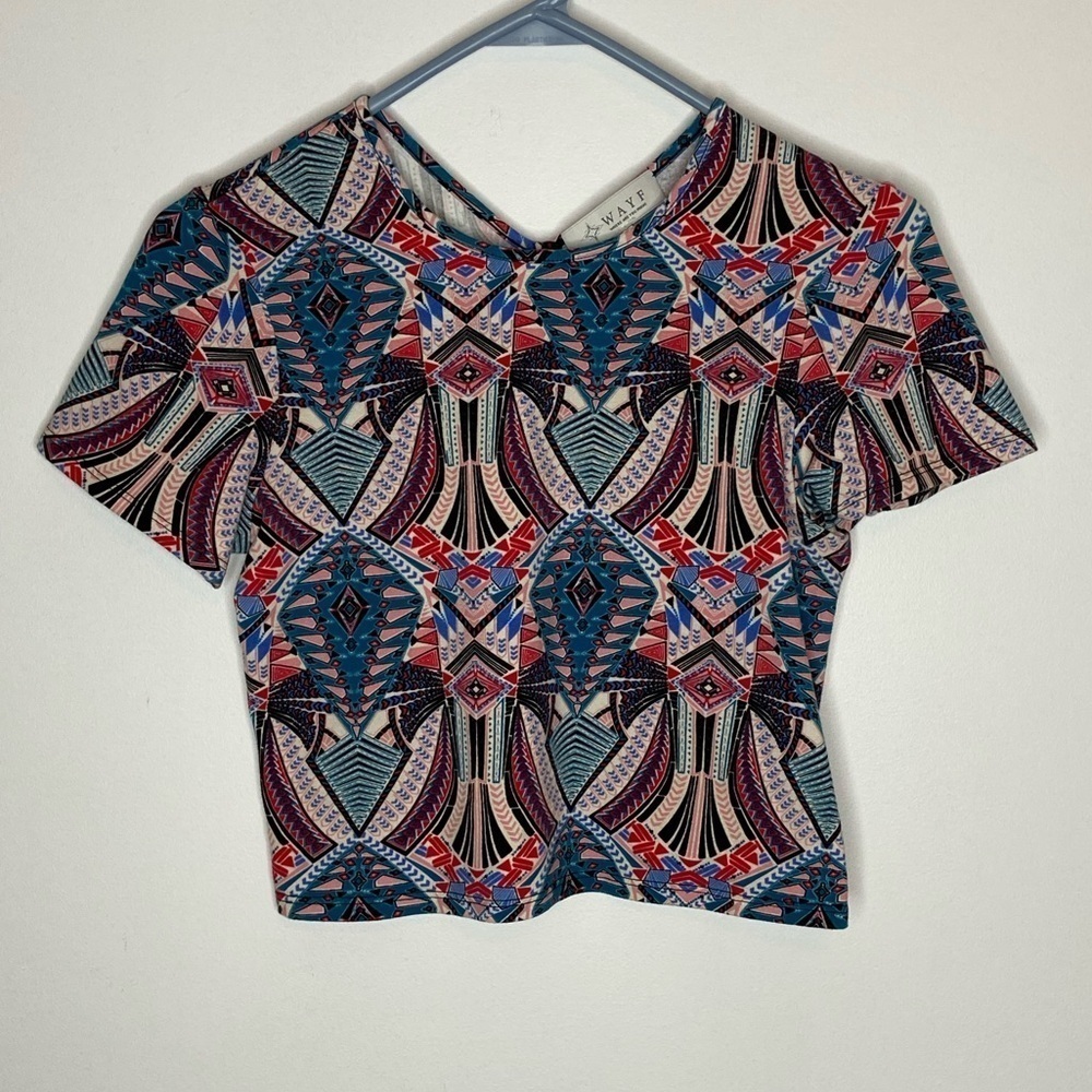 WAYF Where Are You From? Size M Short Sleeve Crop Top Geometric Multi Colour